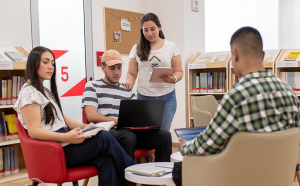 Una nueva generación de estudiantes finaliza la Formación de Ayudantes del segundo semestre 2022